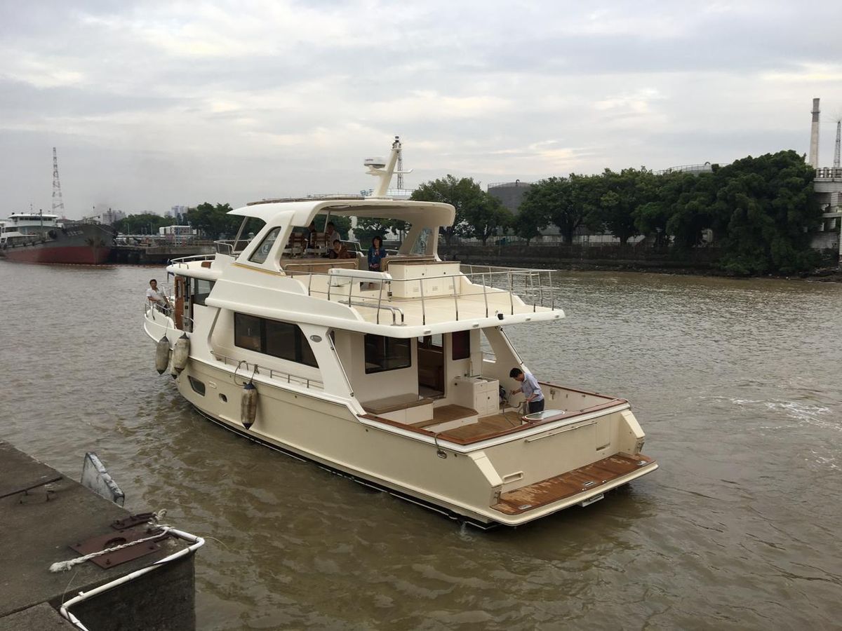 2015 Selene 62 