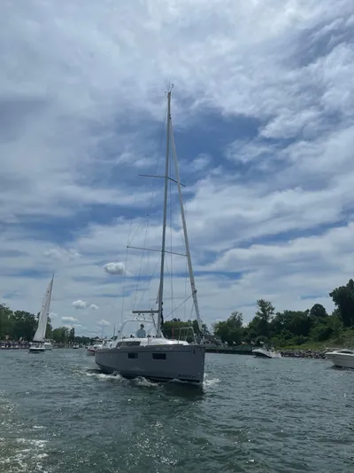 Aveyron Yacht Photos Pics 