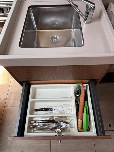 Aveyron Yacht Photos Pics 