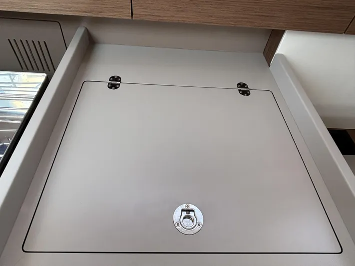 Aveyron Yacht Photos Pics 