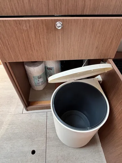 Aveyron Yacht Photos Pics 