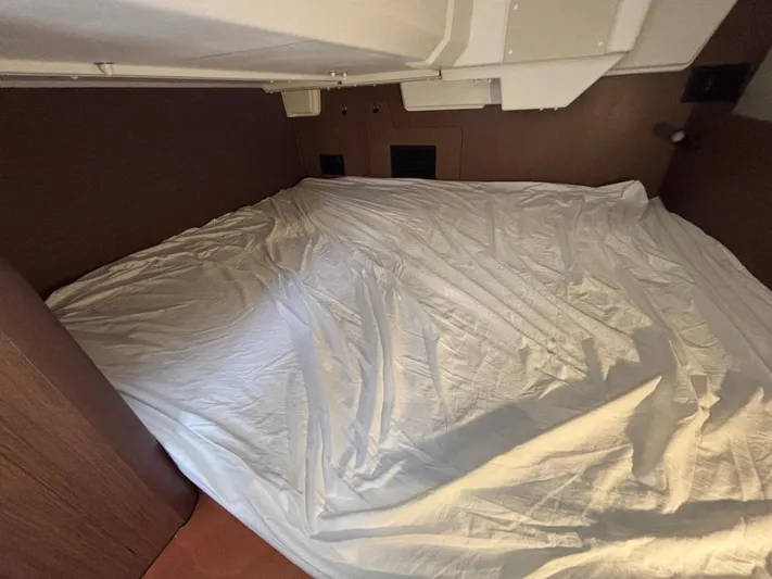 Aveyron Yacht Photos Pics 