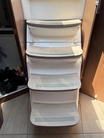 Aveyron Yacht Photos Pics 