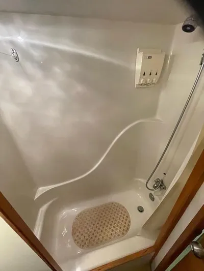 Molly Starr Yacht Photos Pics 