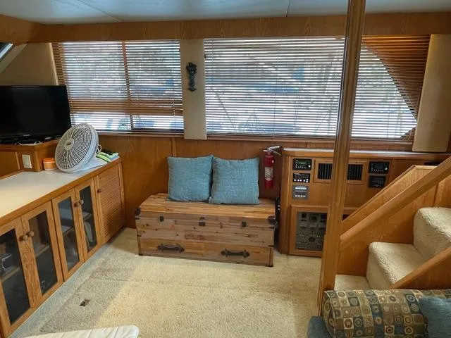 Molly Starr Yacht Photos Pics 