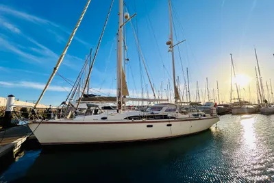 2009 Amel 54