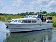 1979 Birchwood 33 Classic