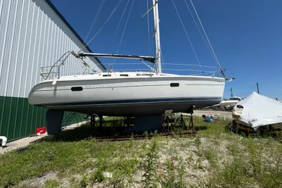 Hunter 356