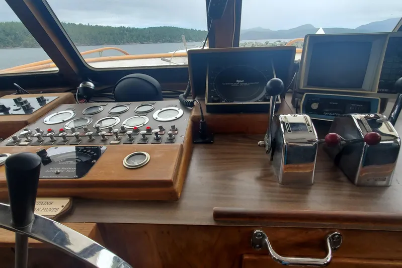 Regal Countess Yacht Photos Pics 1965 Tacoma Boat Works Bill Garden Motor Yacht dashboard with vintage controls and navigation instruments.