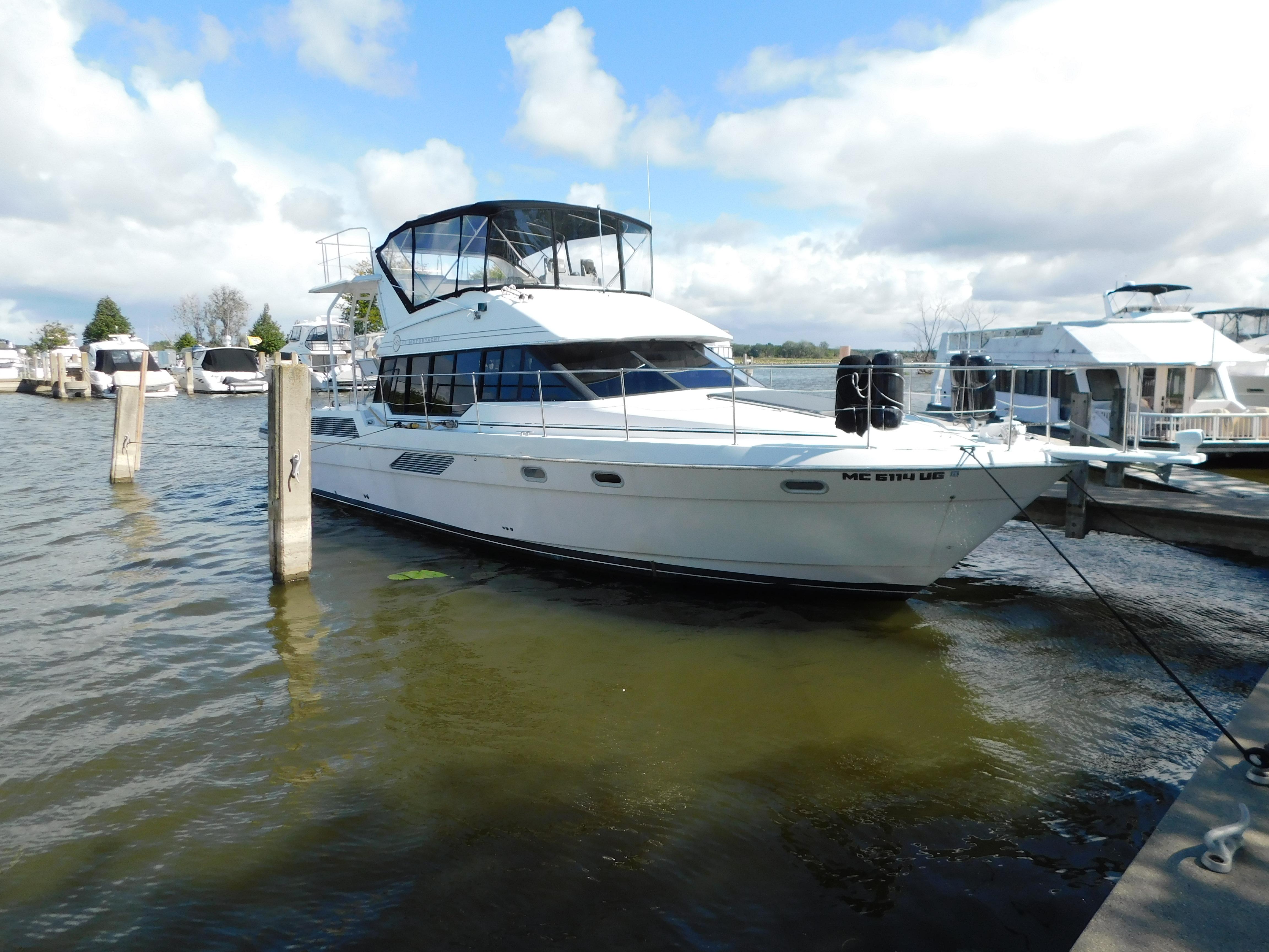 1990 bayliner 4387 motor yacht