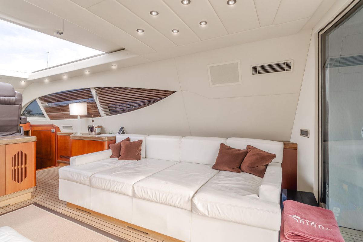 2004 Mangusta 105 