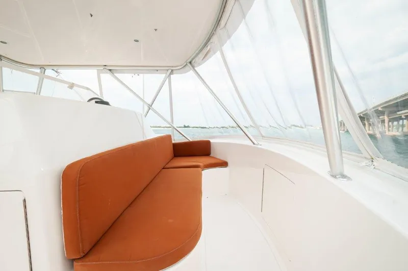  Yacht Photos Pics 2006 45 Viking Convertible Flybridge (1)