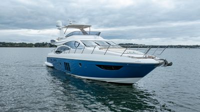 Yacht