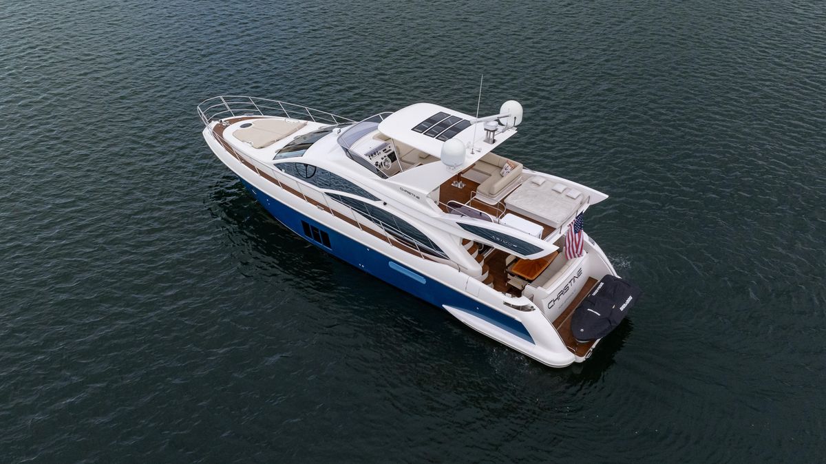 2011 Azimut 58 
