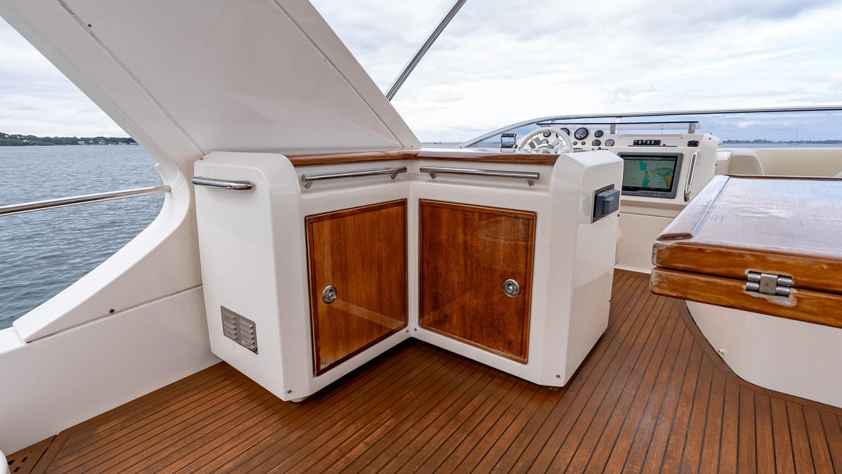2011 Azimut 58 