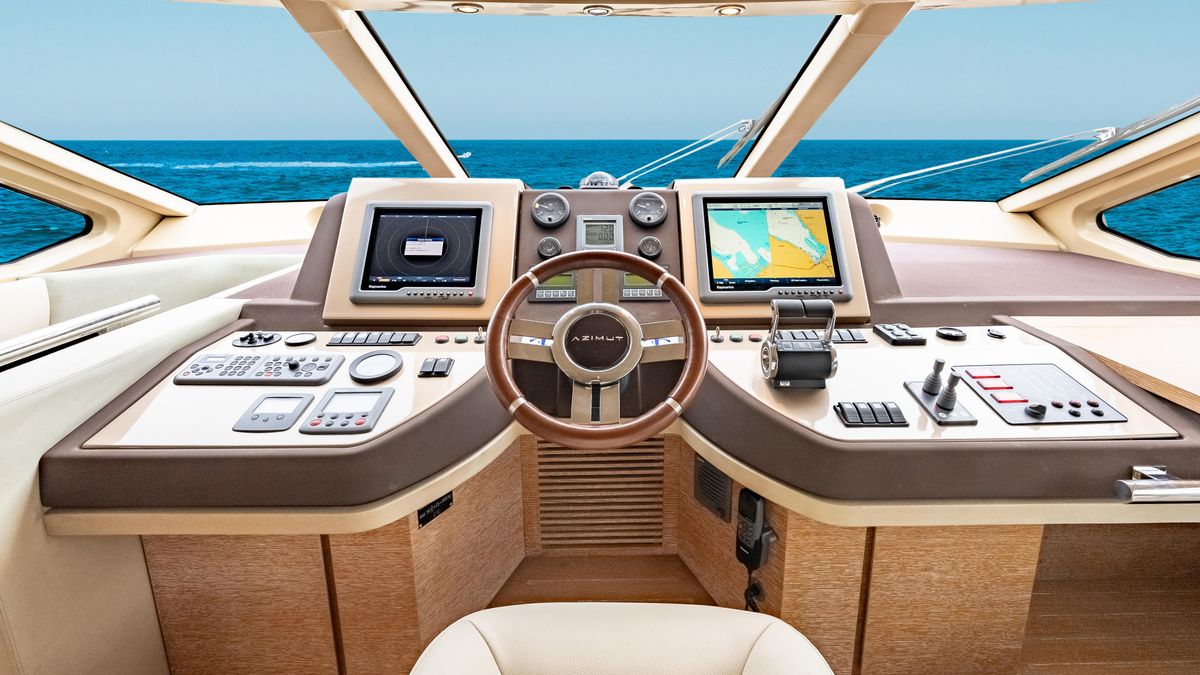 2011 Azimut 58 