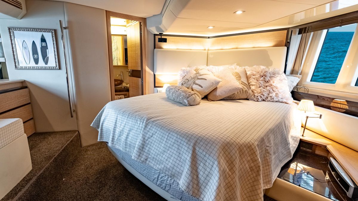 2011 Azimut 58 