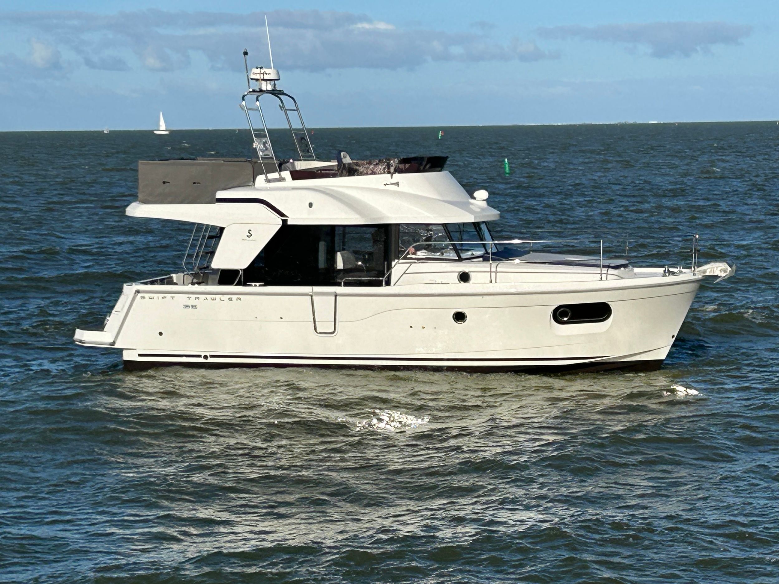 2019 Beneteau Swift Trawler 35