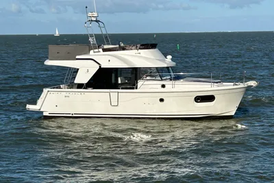 2019 Beneteau Swift Trawler 35