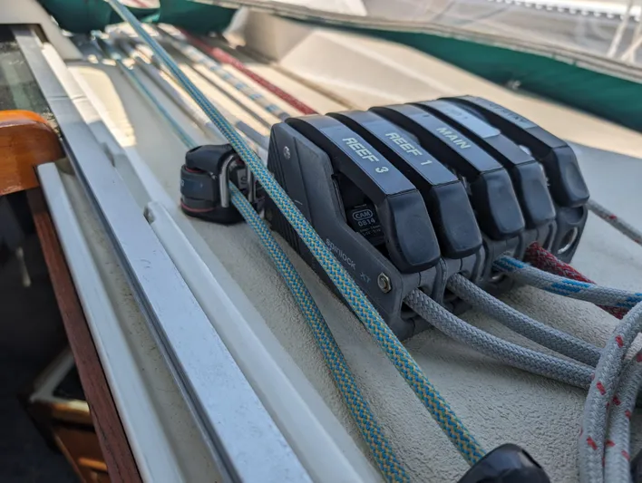 Highlander Yacht Photos Pics Tartan 3500 Highlander