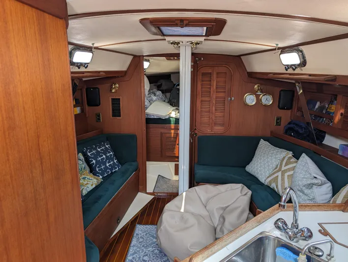 Highlander Yacht Photos Pics Tartan 3500 Highlander