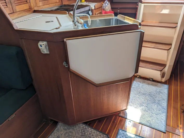 Highlander Yacht Photos Pics Tartan 3500 Highlander