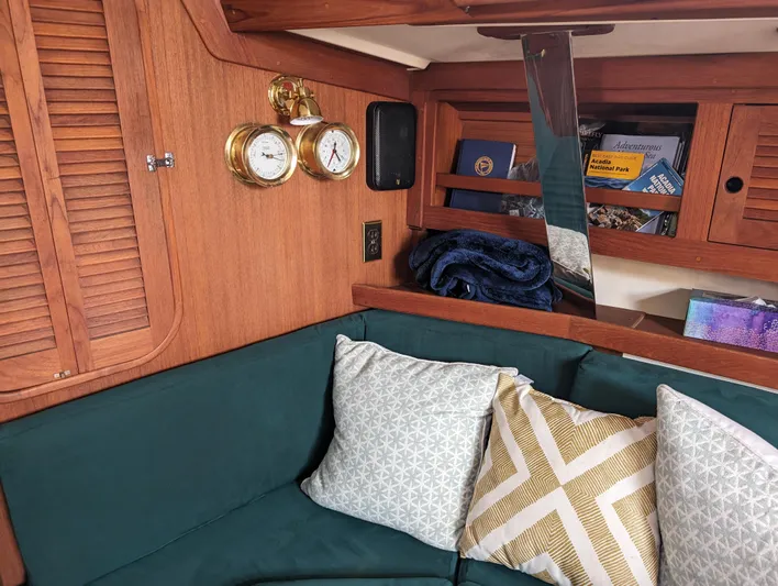 Highlander Yacht Photos Pics Tartan 3500 Highlander