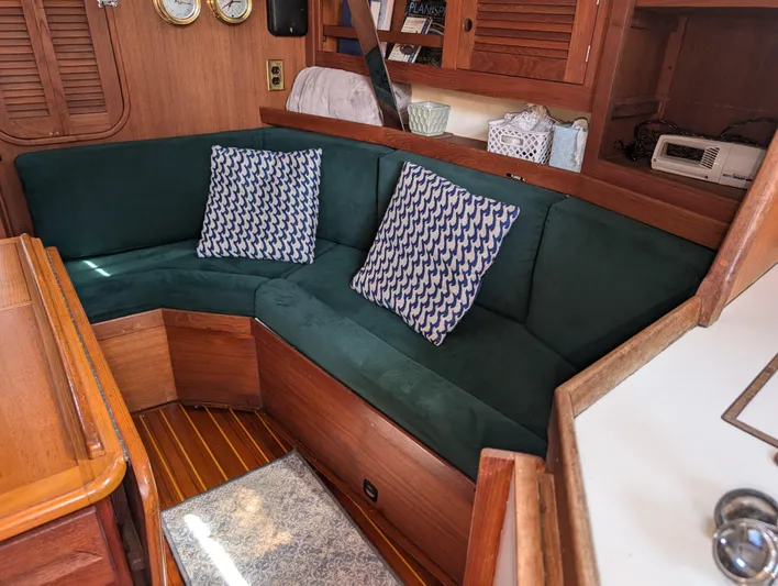 Highlander Yacht Photos Pics Tartan 3500 Highlander