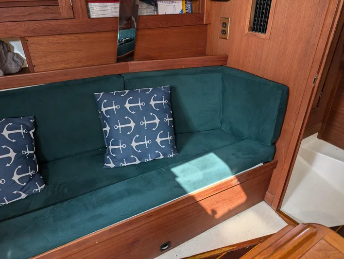 Highlander Yacht Photos Pics Tartan 3500 Highlander