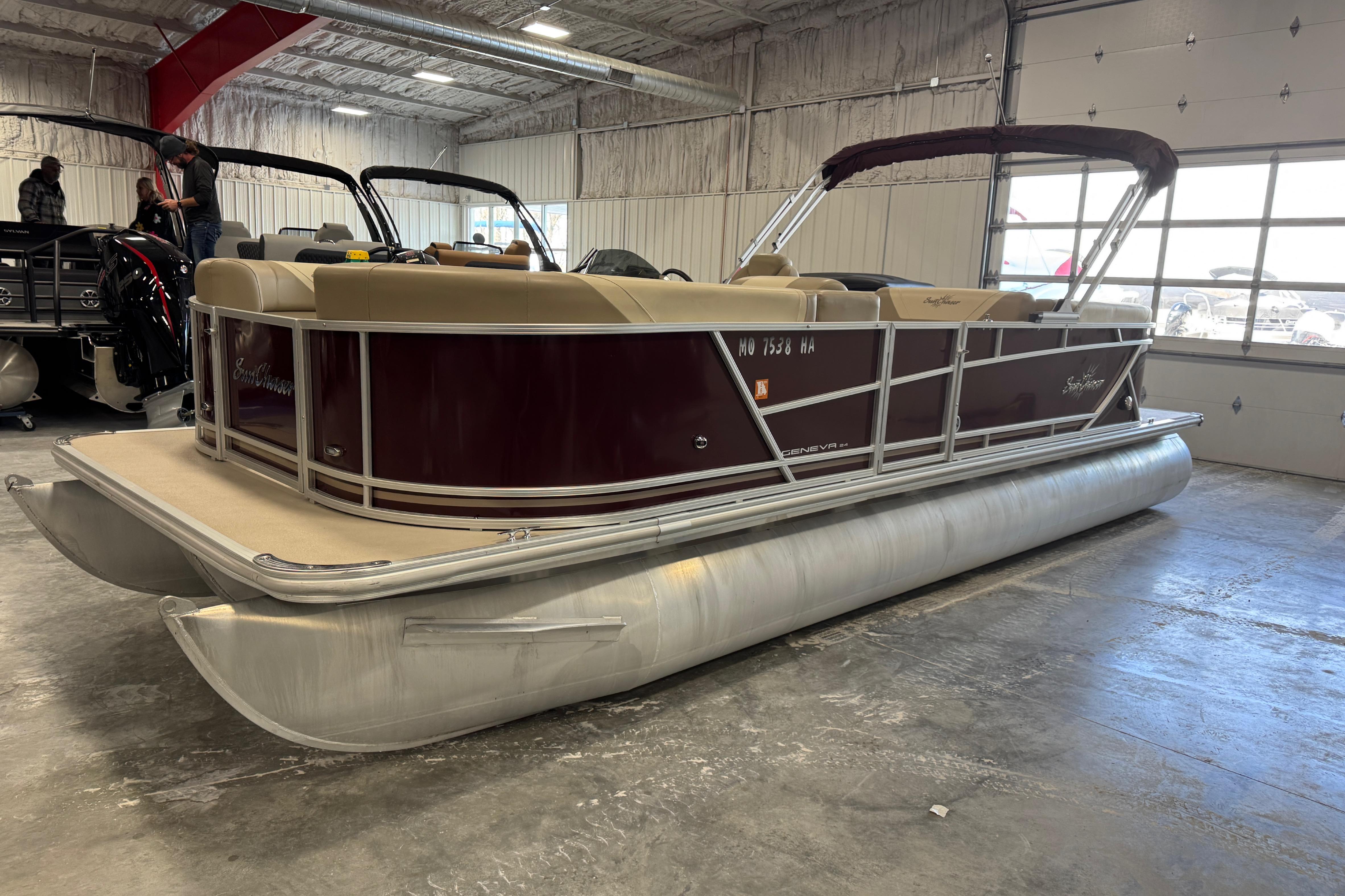 SunChaser Geneva Cruise 24 CRS