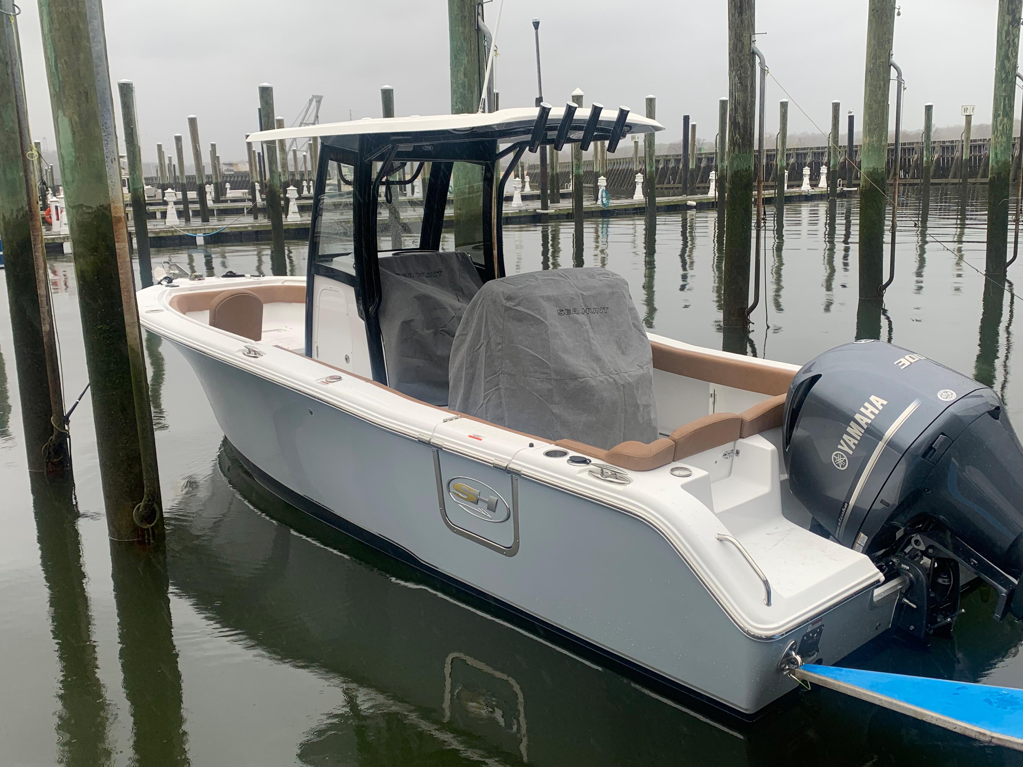 2021 Sea Hunt Ultra 255 SE Center Console for sale YachtWorld