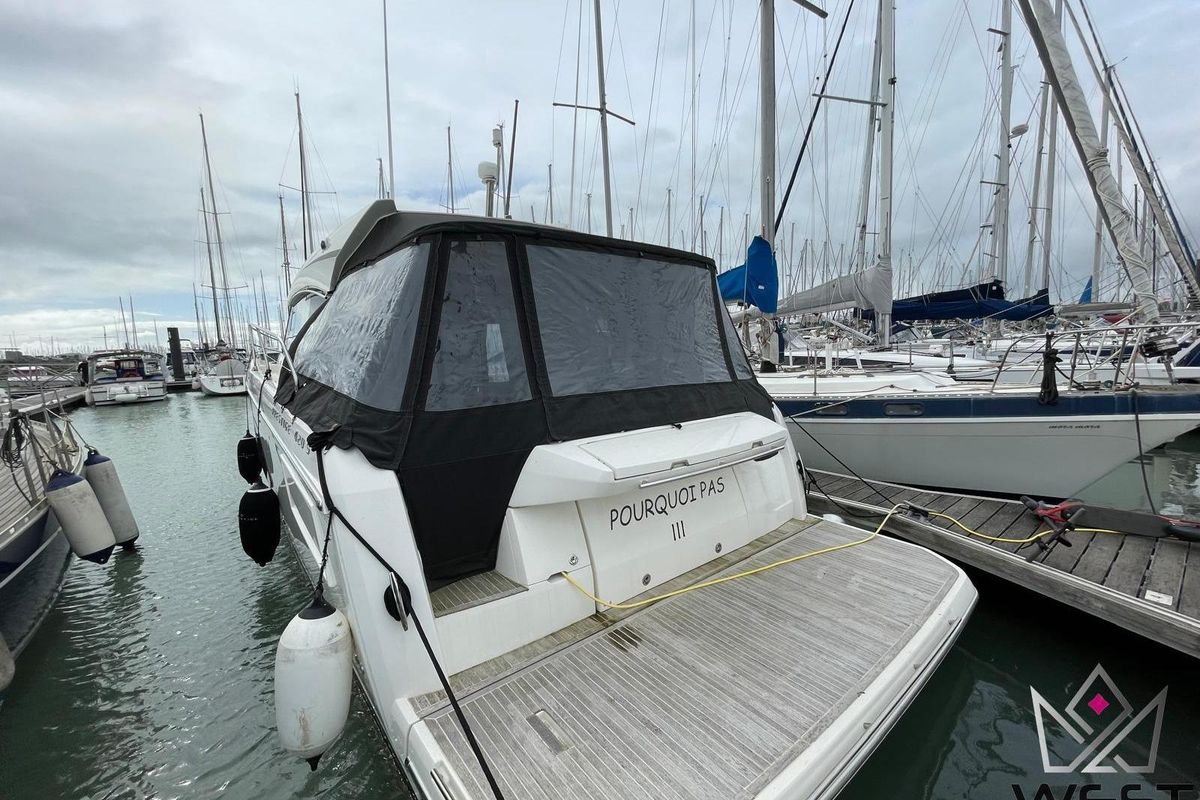 2023 Prestige 42 