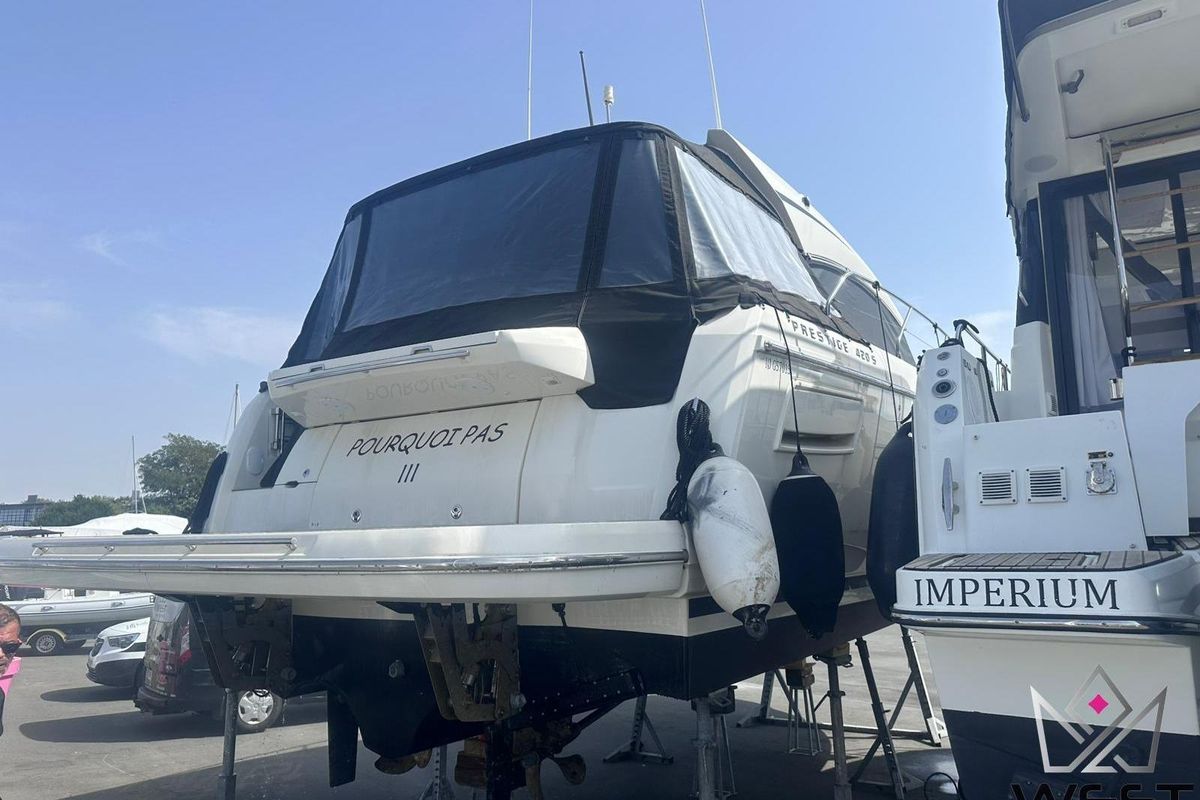 2023 Prestige 42 