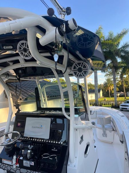 2019 Wellcraft 302 Offshore Fisherman