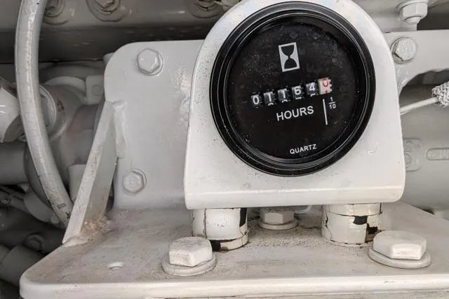 Tigress Yacht Photos Pics Hour meter on 2002 Sea Ray 550 Sundancer showing 1,540 hours.