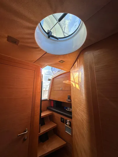 Sessa Marine Key Largo Yacht Photos Pics 