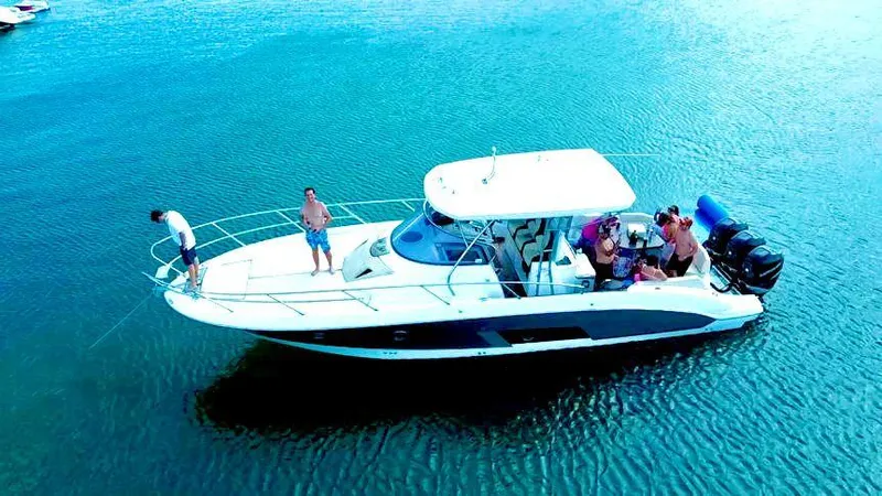 Sessa Marine Key Largo Yacht Photos Pics 