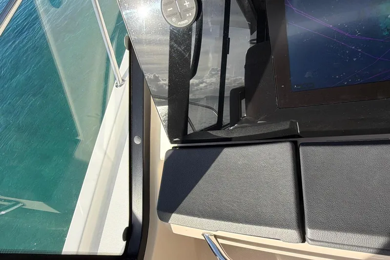  Yacht Photos Pics Dashboard view of a 2022 Boston Whaler 405 Conquest boat with navigation screen.
