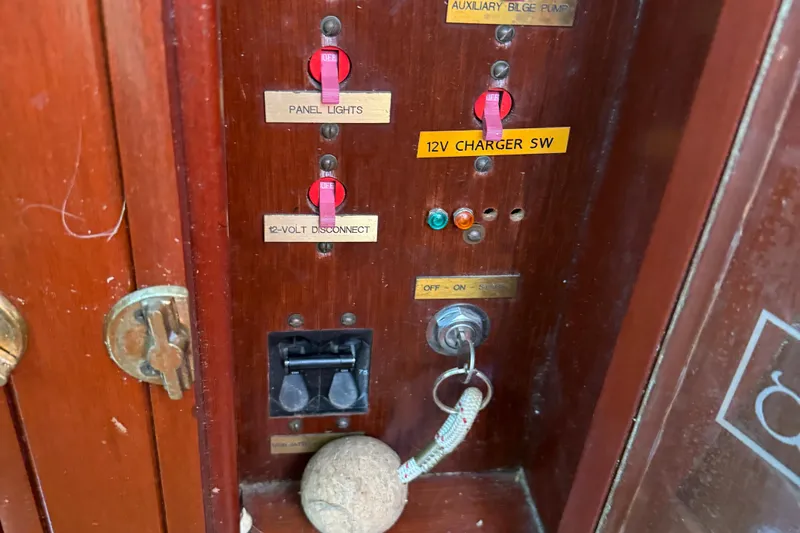 Annie Yacht Photos Pics Control panel of 1989 Elco 30 Fantail Electric Launch with switches and key.