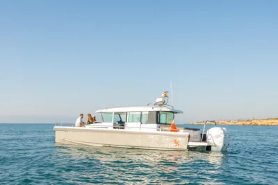 2016 Axopar 37 XC Cross Cabin