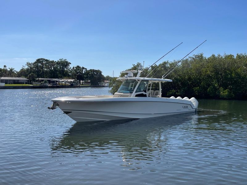 2021 Boston Whaler 380 Outrage