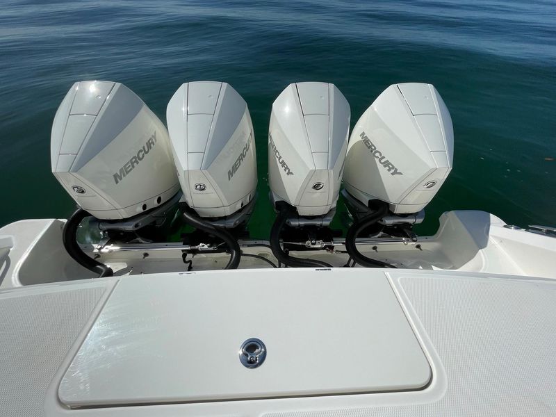 2021 Boston Whaler 380 Outrage