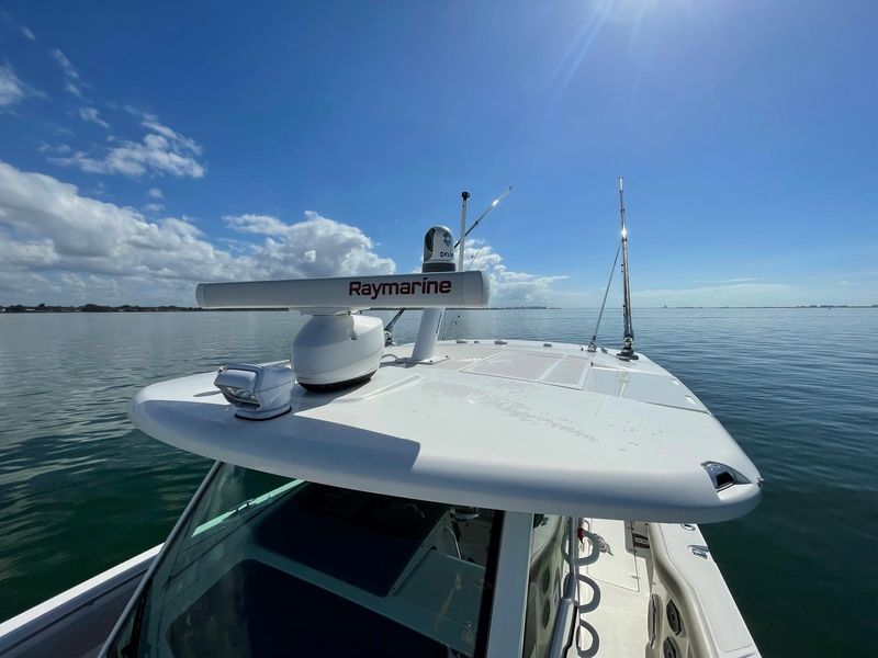 2021 Boston Whaler 380 Outrage