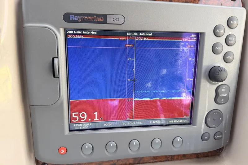  Yacht Photos Pics Raymarine C80 fishfinder display on 2006 Sea Ray 340 Sundancer boat.