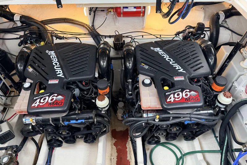  Yacht Photos Pics Twin MerCruiser 496 MAG engines in a 2006 Sea Ray 340 Sundancer boat.