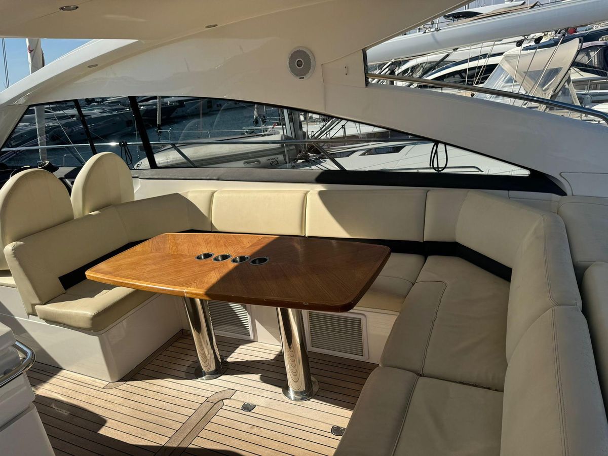 2009 Princess 52 