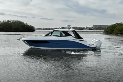 Sea Ray Sundancer 320 Outboard