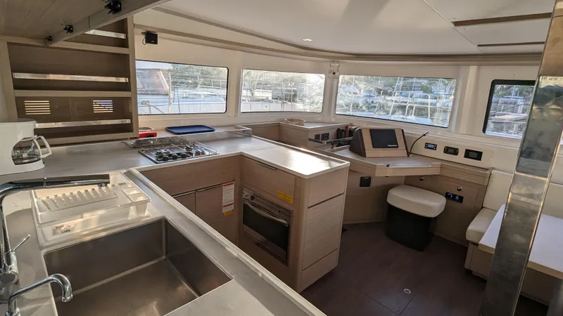 Boatylicious Yacht Photos Pics Lagoon 46