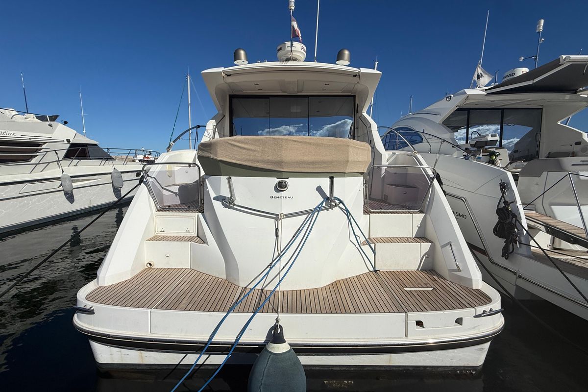 2010 Beneteau 46 