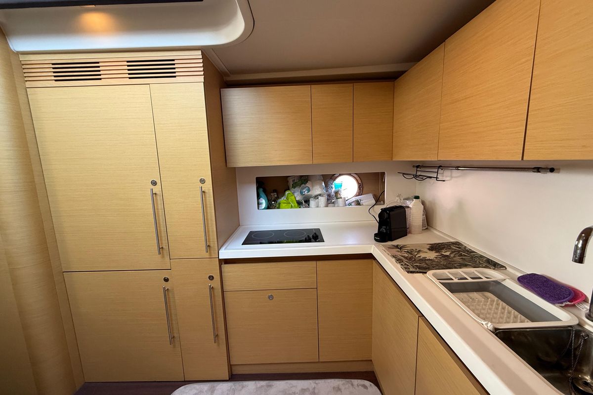 2010 Beneteau 46 